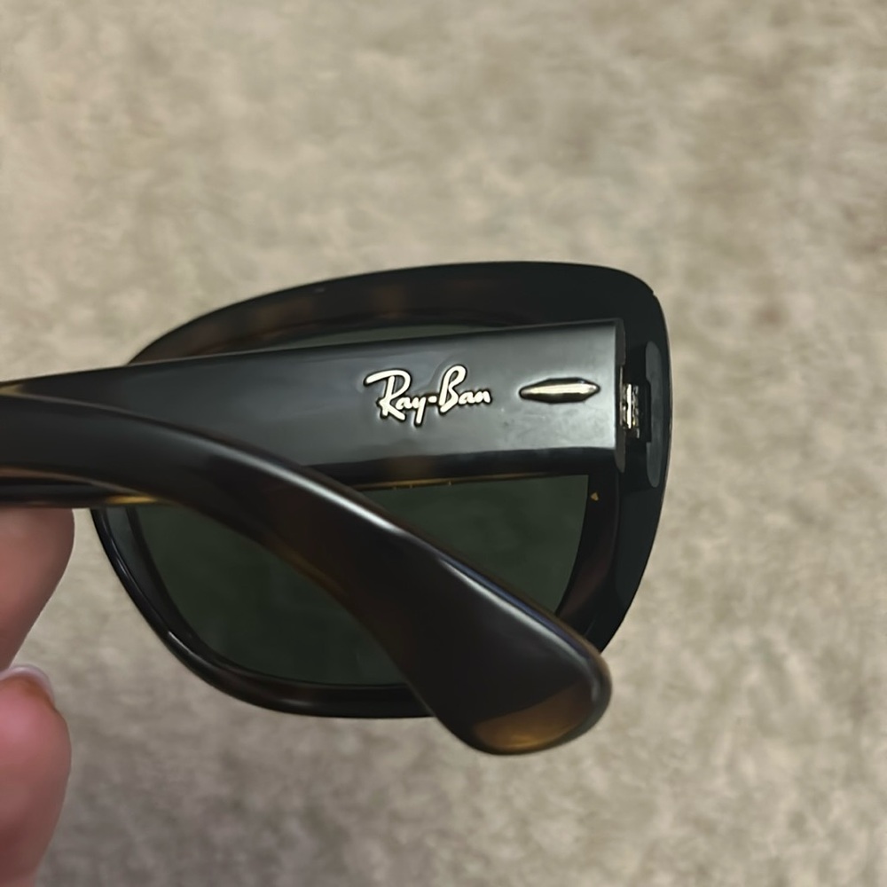 Authentic Ray-Ban JACKIE OHH RB4101
Women's Sunglasses - Light Havana - Picture 5 of 9